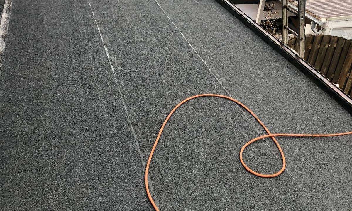Nieuw bitumen dak aangelegd in Winsum